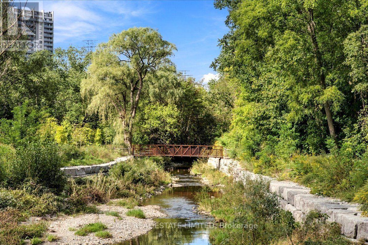 43 Orley Avenue, Toronto, Ontario  M4C 2C2 - Photo 47 - E13788512