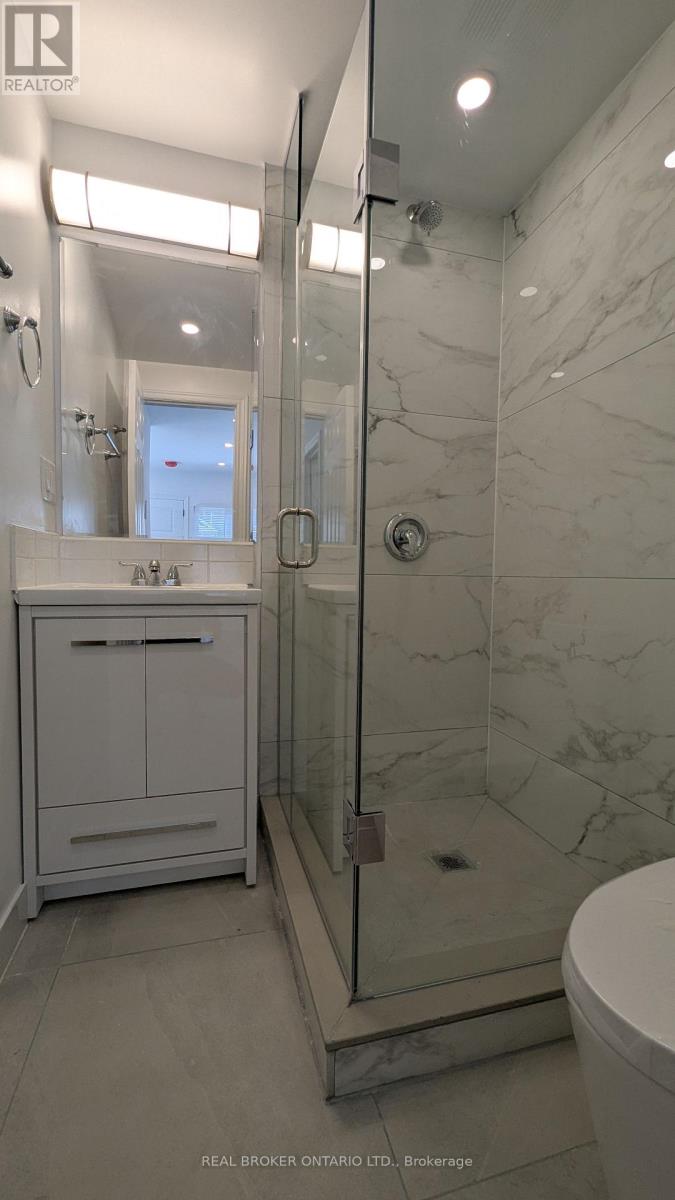 Unit #1 - 1150 Woodbine Avenue, Toronto, Ontario  M4C 4C9 - Photo 6 - E13788516