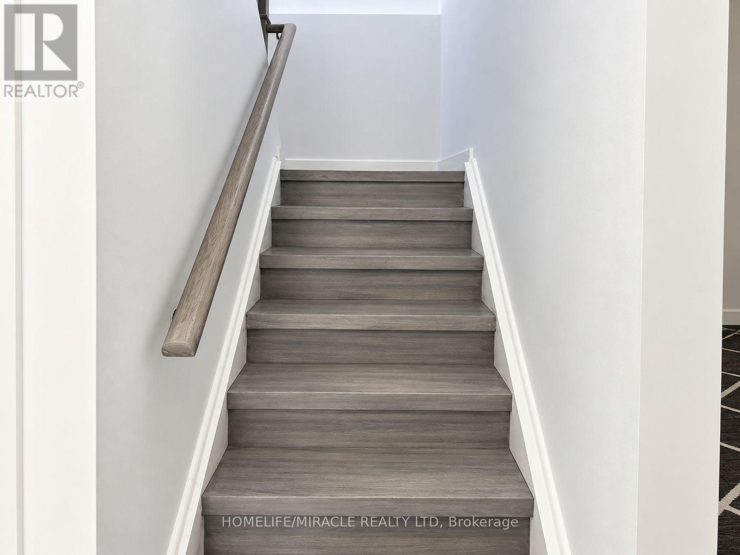 19 Shademaster Court, Toronto, Ontario  M1B 1Y5 - Photo 10 - E13788518