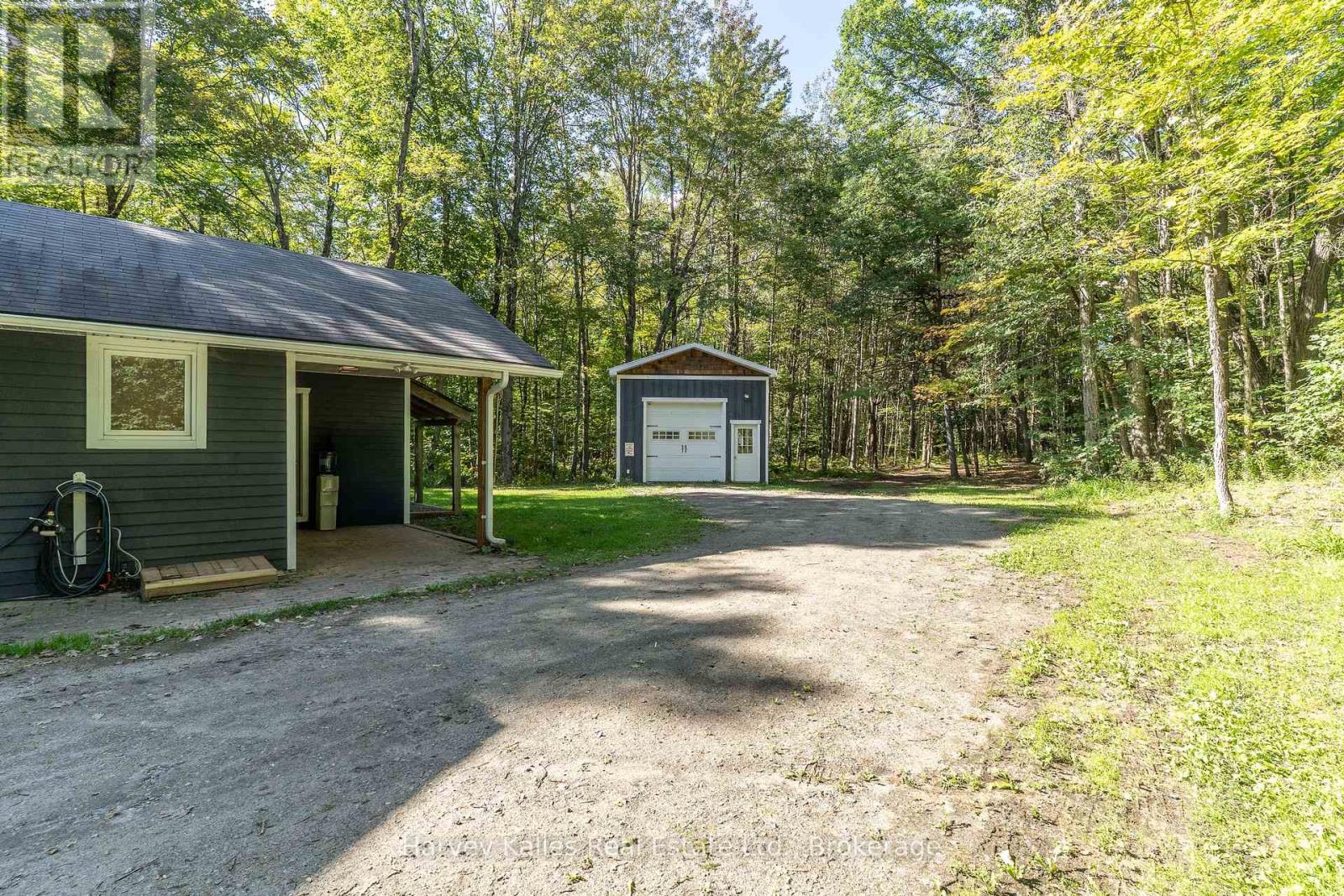 1184 Eveleigh Road, Muskoka Lakes, Ontario  P0B 1J0 - Photo 4 - X13788528