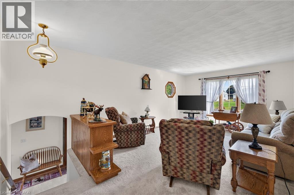 13 St Ladislaus Street, Courtland, Ontario  N0J 1E0 - Photo 7 - 40863717