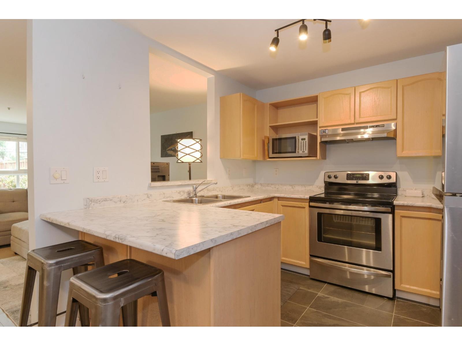 106 19721 64 AVENUE photo 10