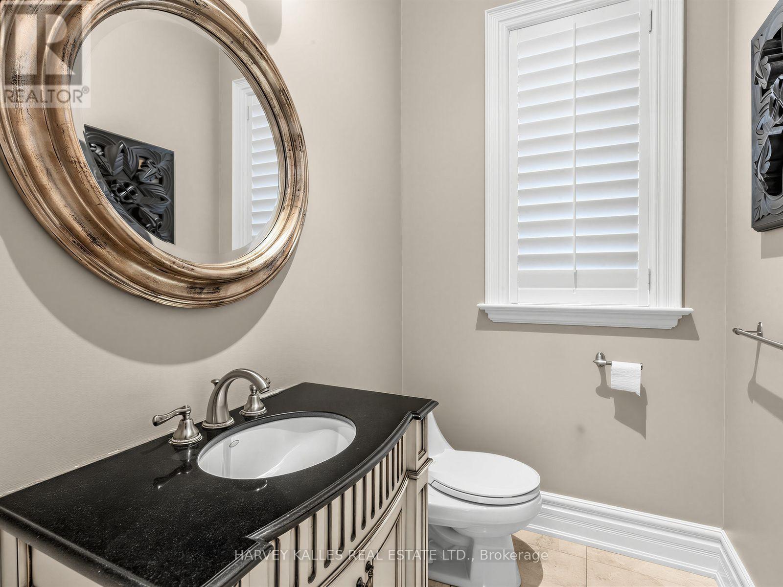 629 Bedford Park Avenue, Toronto, Ontario  M5M 1K4 - Photo 4 - C13788250
