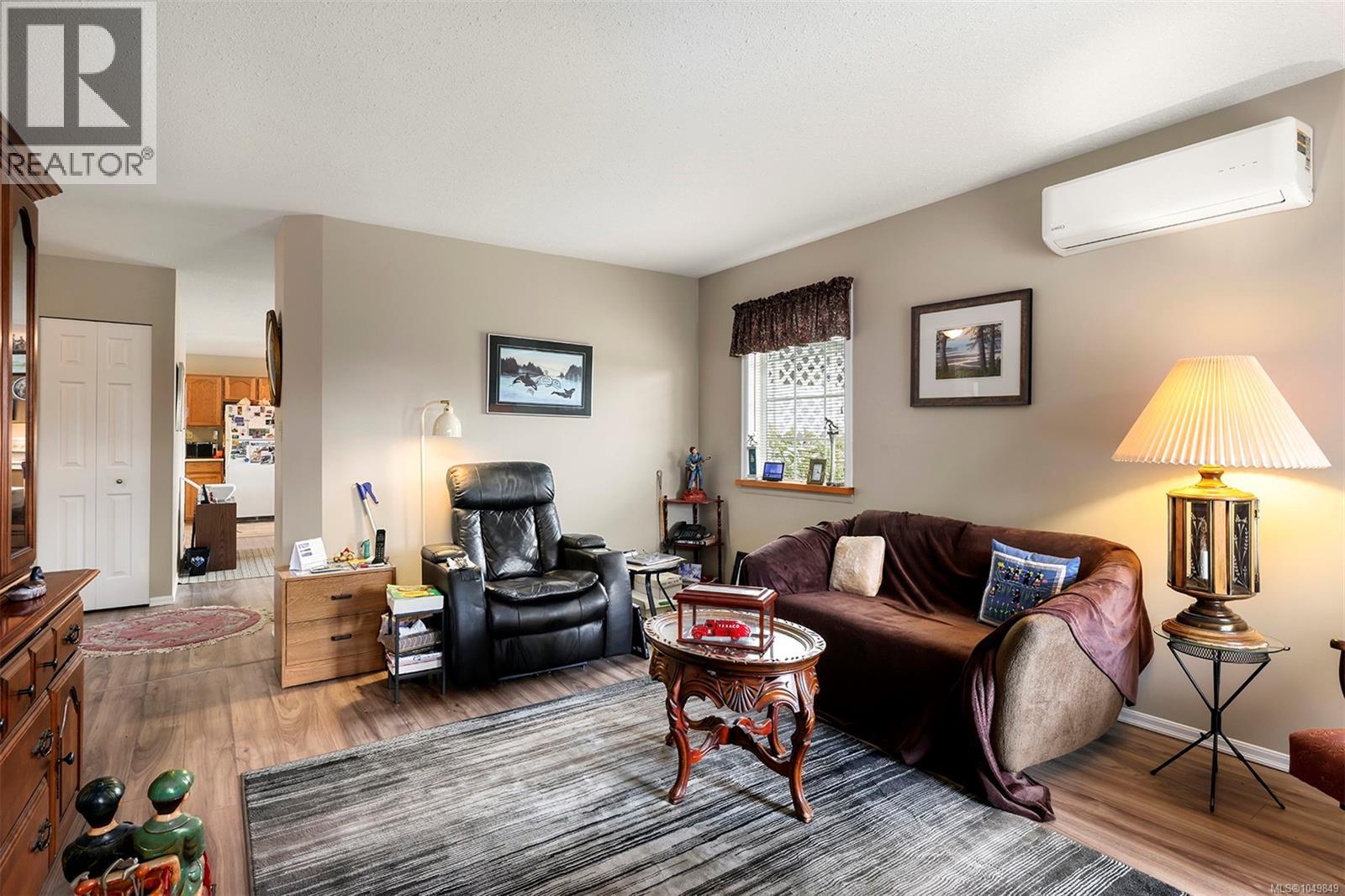 A 811 Park Pl, Courtenay, British Columbia  V9N 8N1 - Photo 5 - 1049849