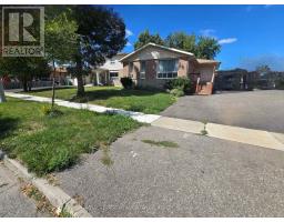 46 REIGATE AVENUE, Brampton, Ontario