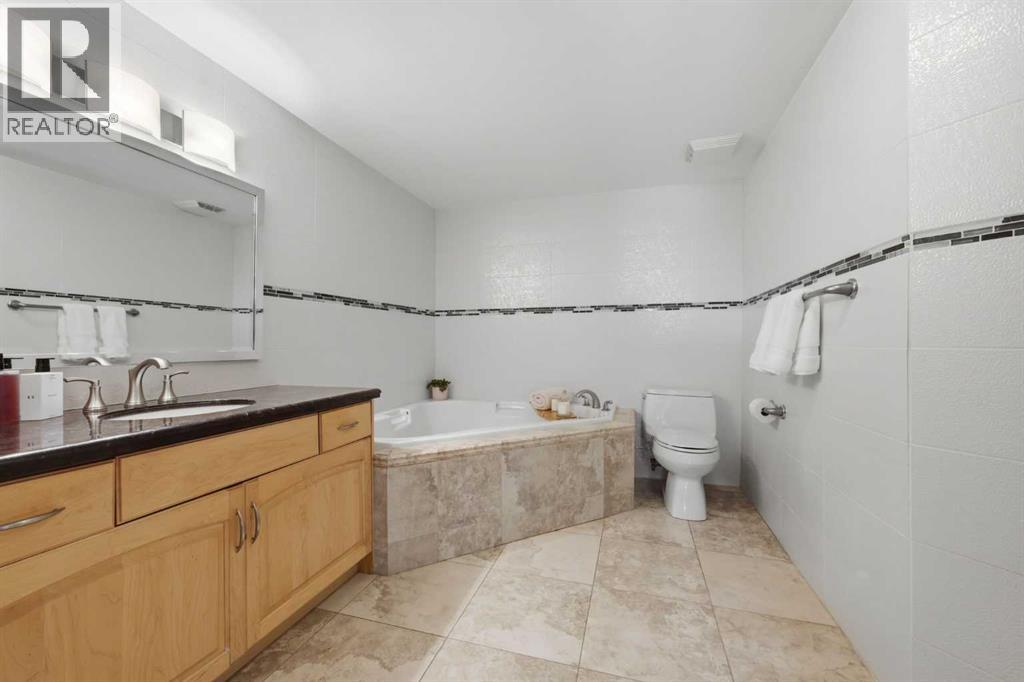 103, 2411 Erlton Road SW, Calgary, Alberta  T2S 3B9 - Photo 24 - A2338094