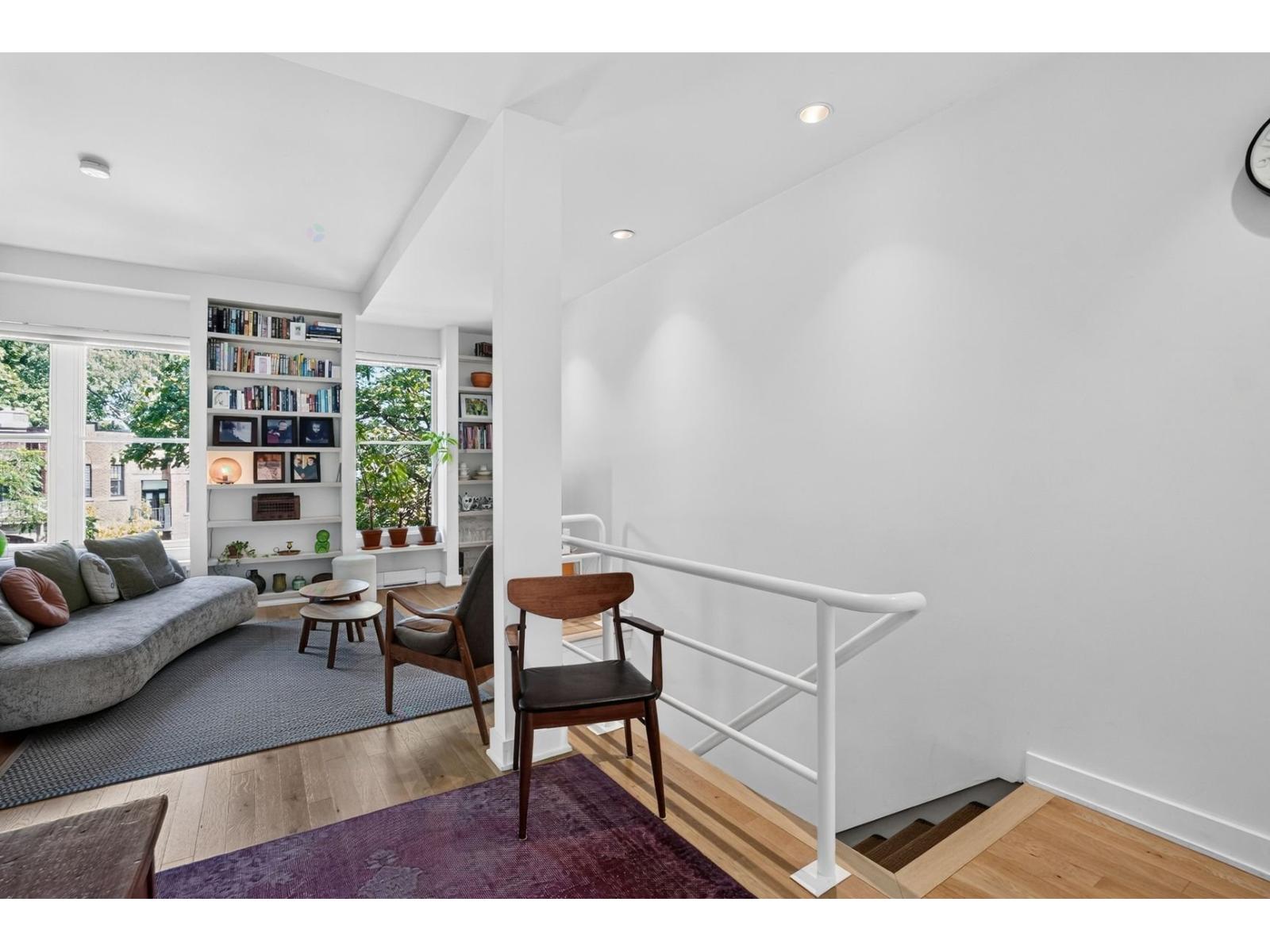 474 Av. Victoria Westmount Quebec Canada H3Y2R4 5