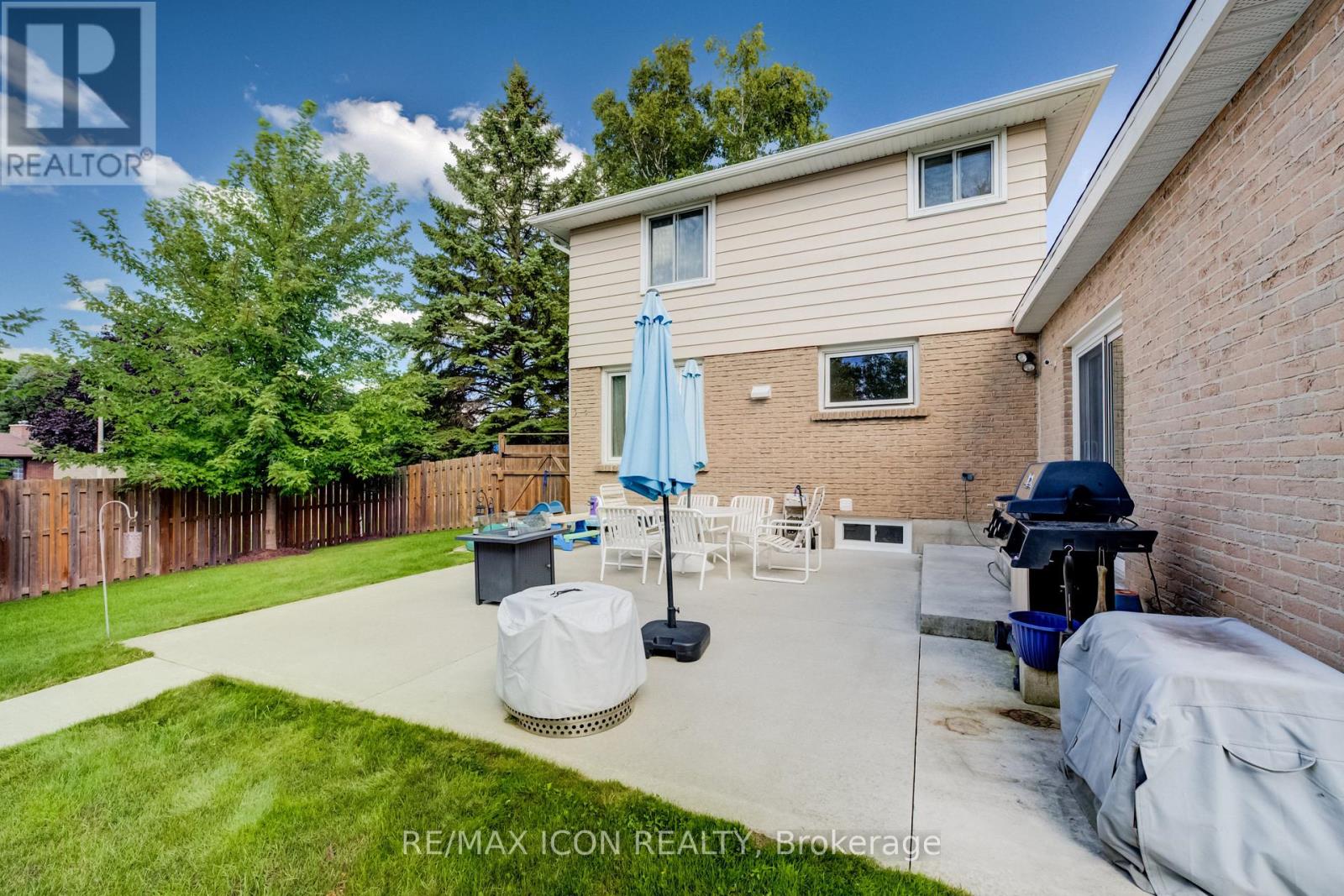 7 Vintage Crescent, Kitchener, Ontario  N2P 1L1 - Photo 40 - X13788436