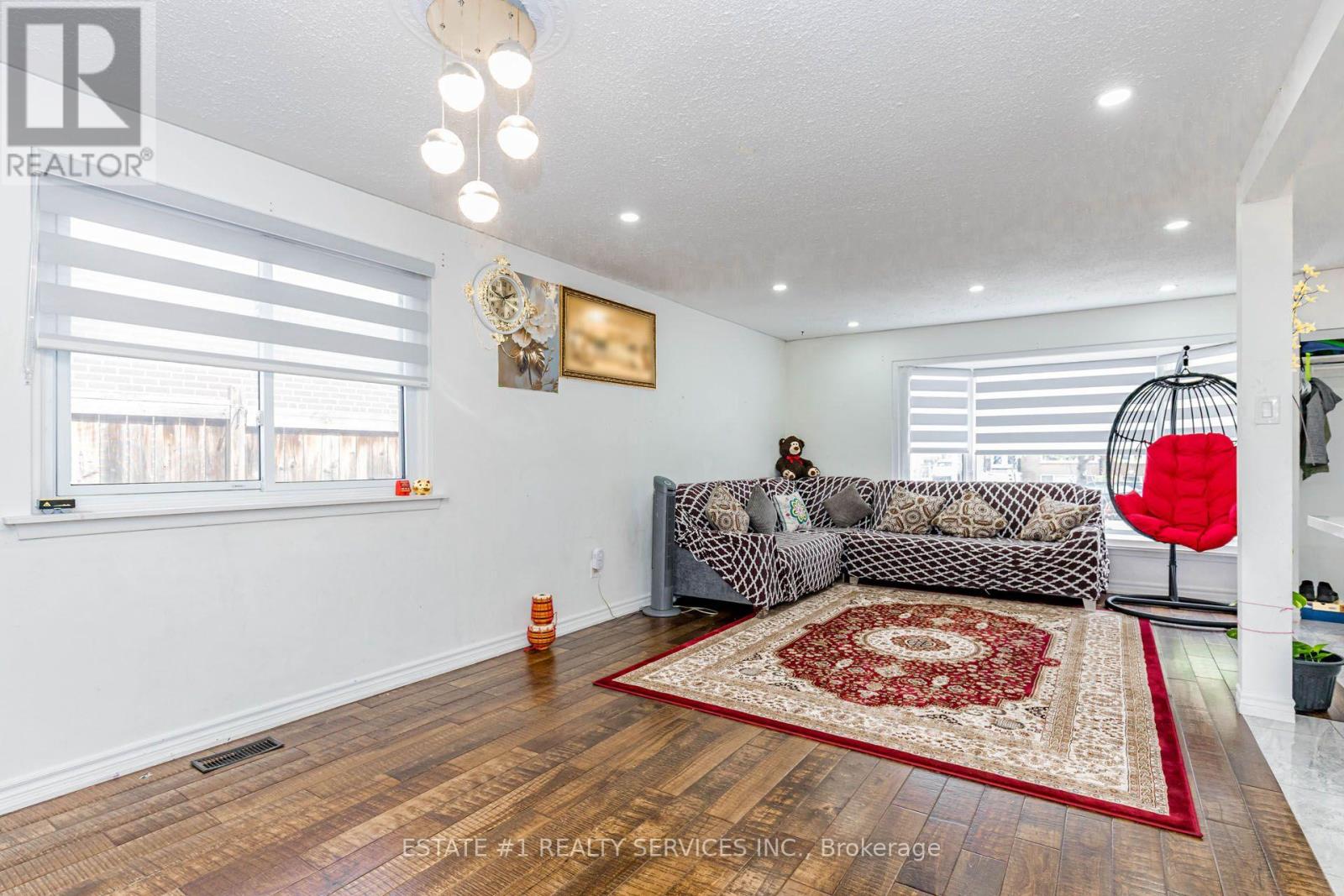 80 Addington Crescent, Brampton, Ontario  L6T 2R3 - Photo 12 - W13777762