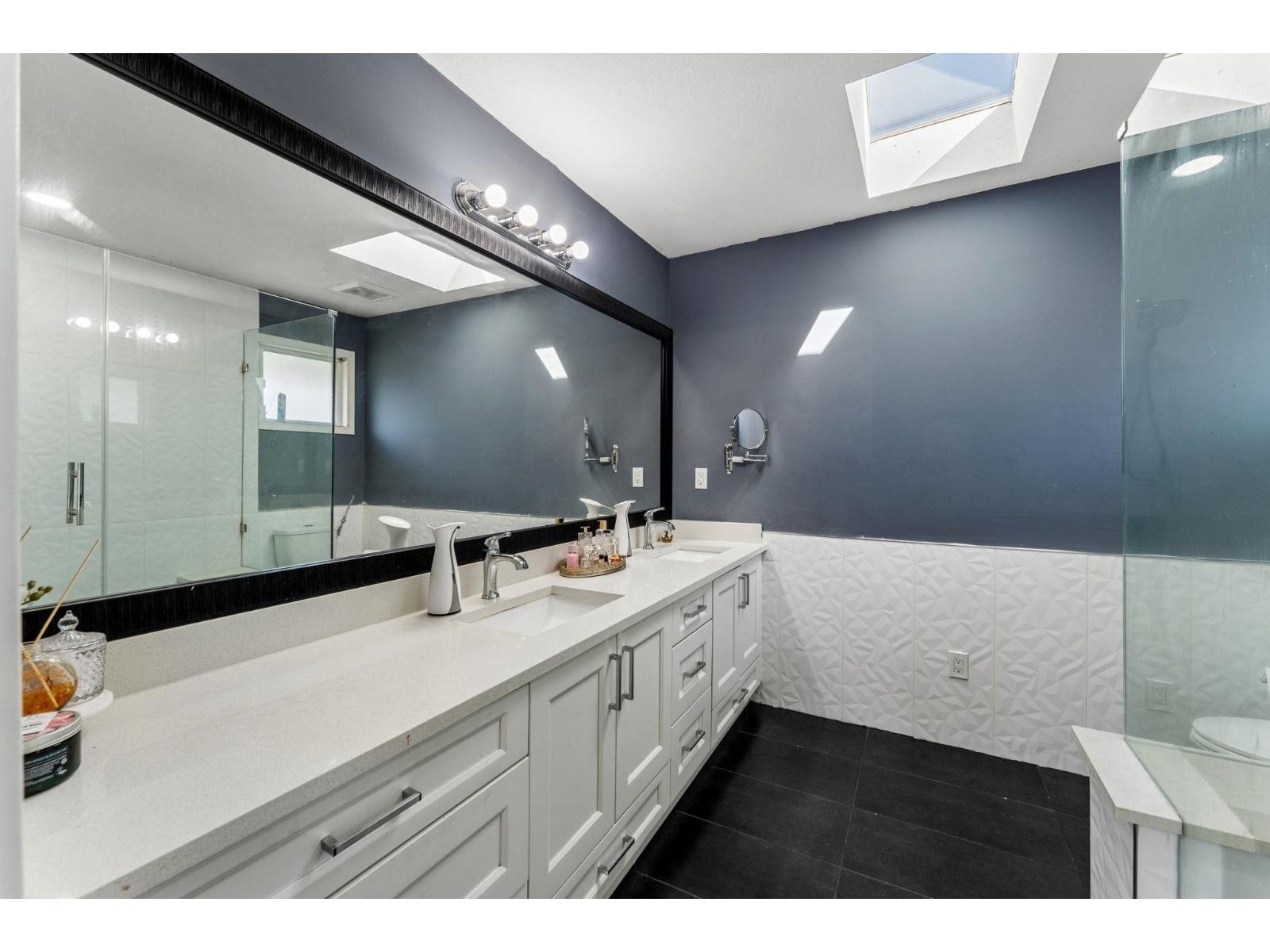 5933 137a Street, Surrey, British Columbia  V3X 3K9 - Photo 17 - R3165977