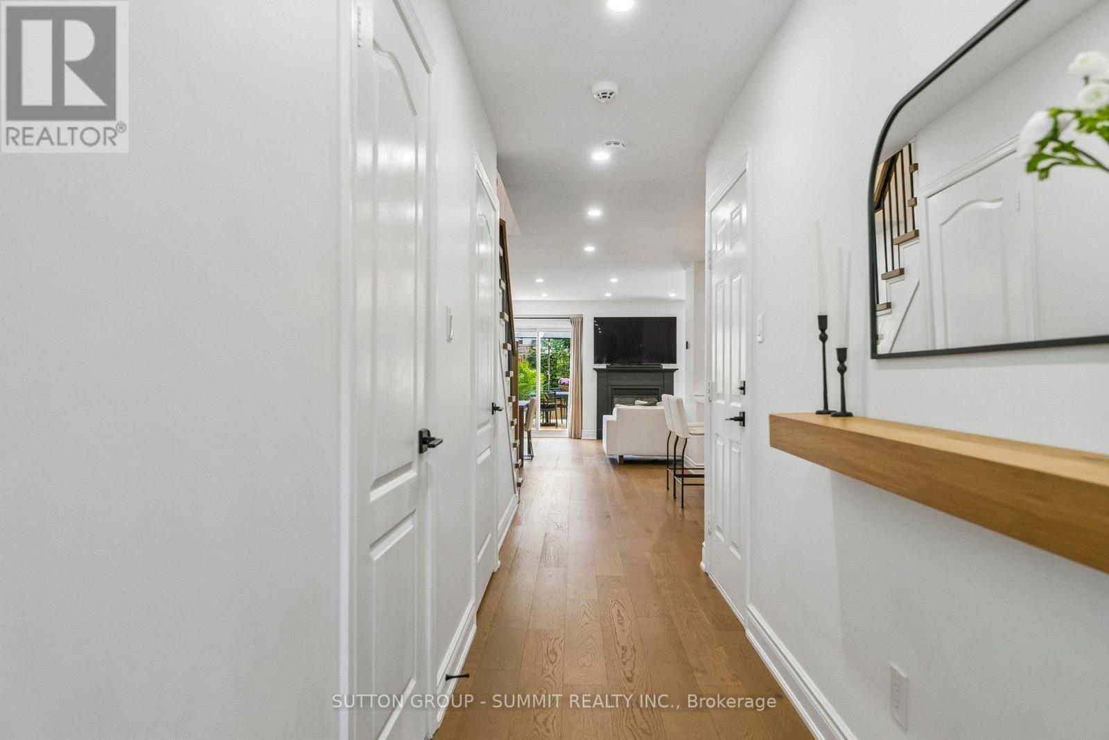 1257 Westview Terrace, Oakville, Ontario  L6M 4B4 - Photo 5 - W13788484