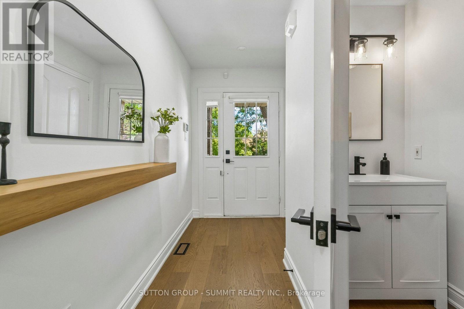 1257 Westview Terrace, Oakville, Ontario  L6M 4B4 - Photo 7 - W13788484
