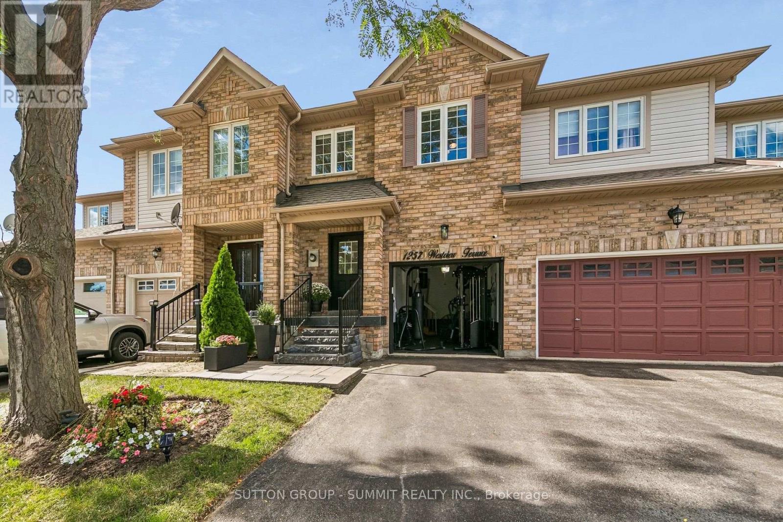 1257 Westview Terrace, Oakville, Ontario  L6M 4B4 - Photo 4 - W13788484