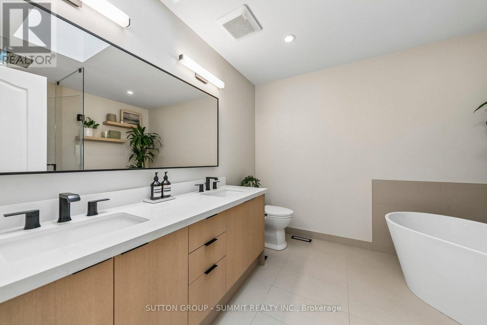 1257 Westview Terrace, Oakville, Ontario  L6M 4B4 - Photo 27 - W13788484