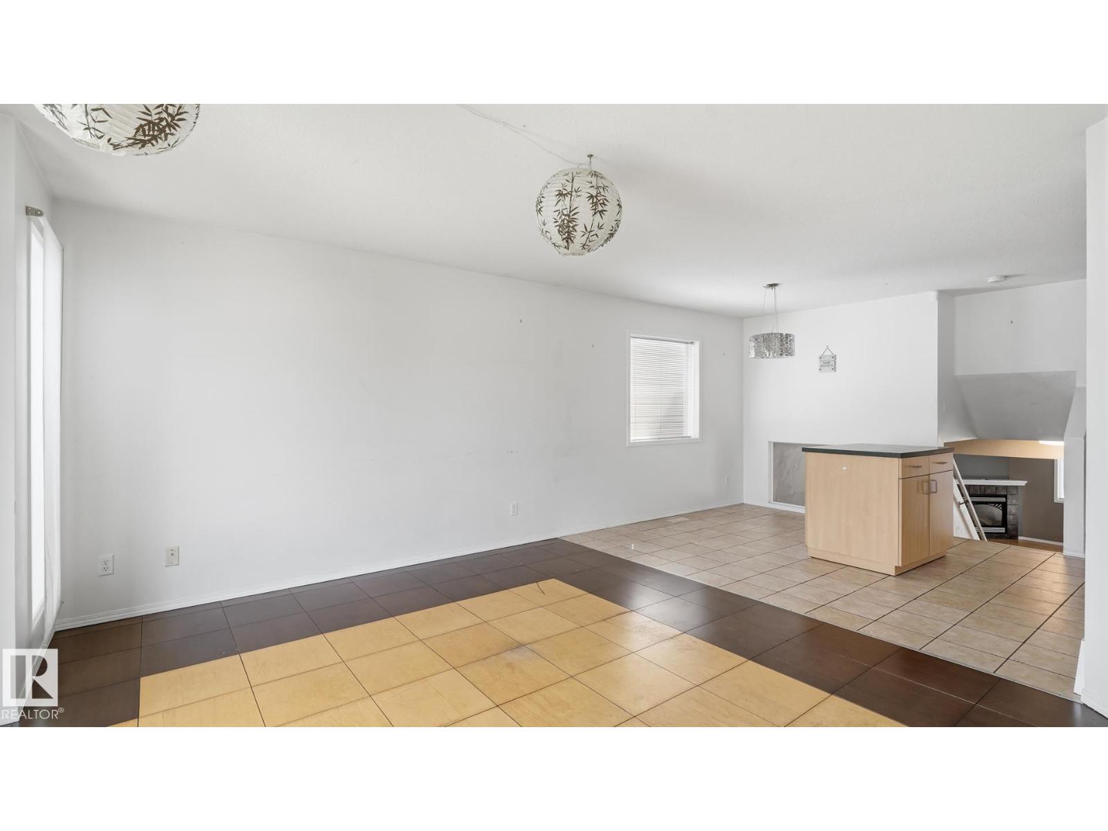 2117 36 Av Nw, Edmonton, Alberta  T6T 1S3 - Photo 5 - E4508821
