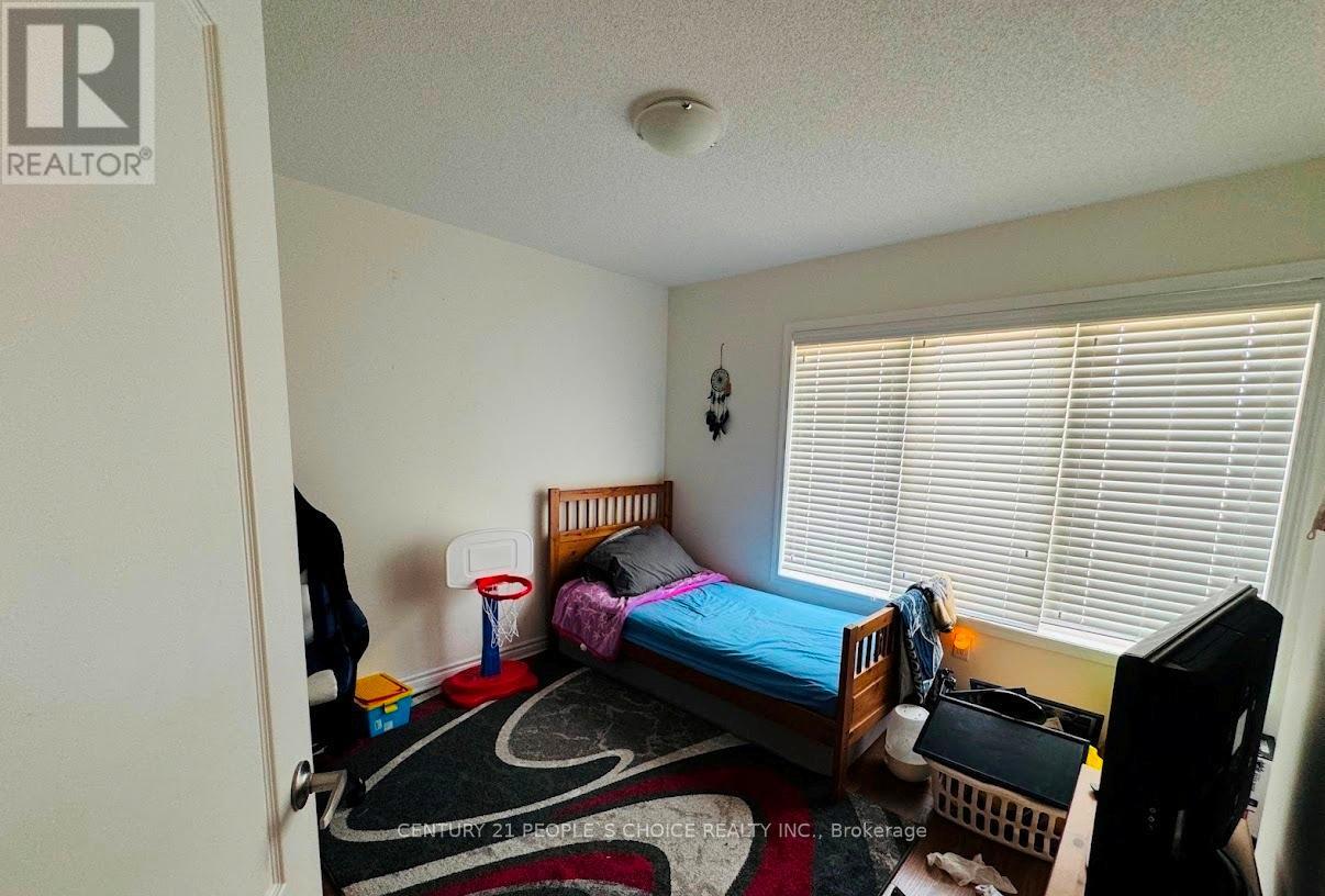 112 Cleanside Road, Toronto, Ontario  M1L 0J3 - Photo 17 - E13788112