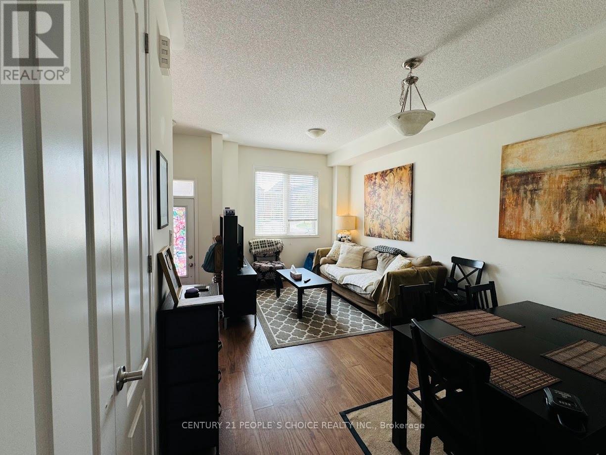 112 Cleanside Road, Toronto, Ontario  M1L 0J3 - Photo 6 - E13788112