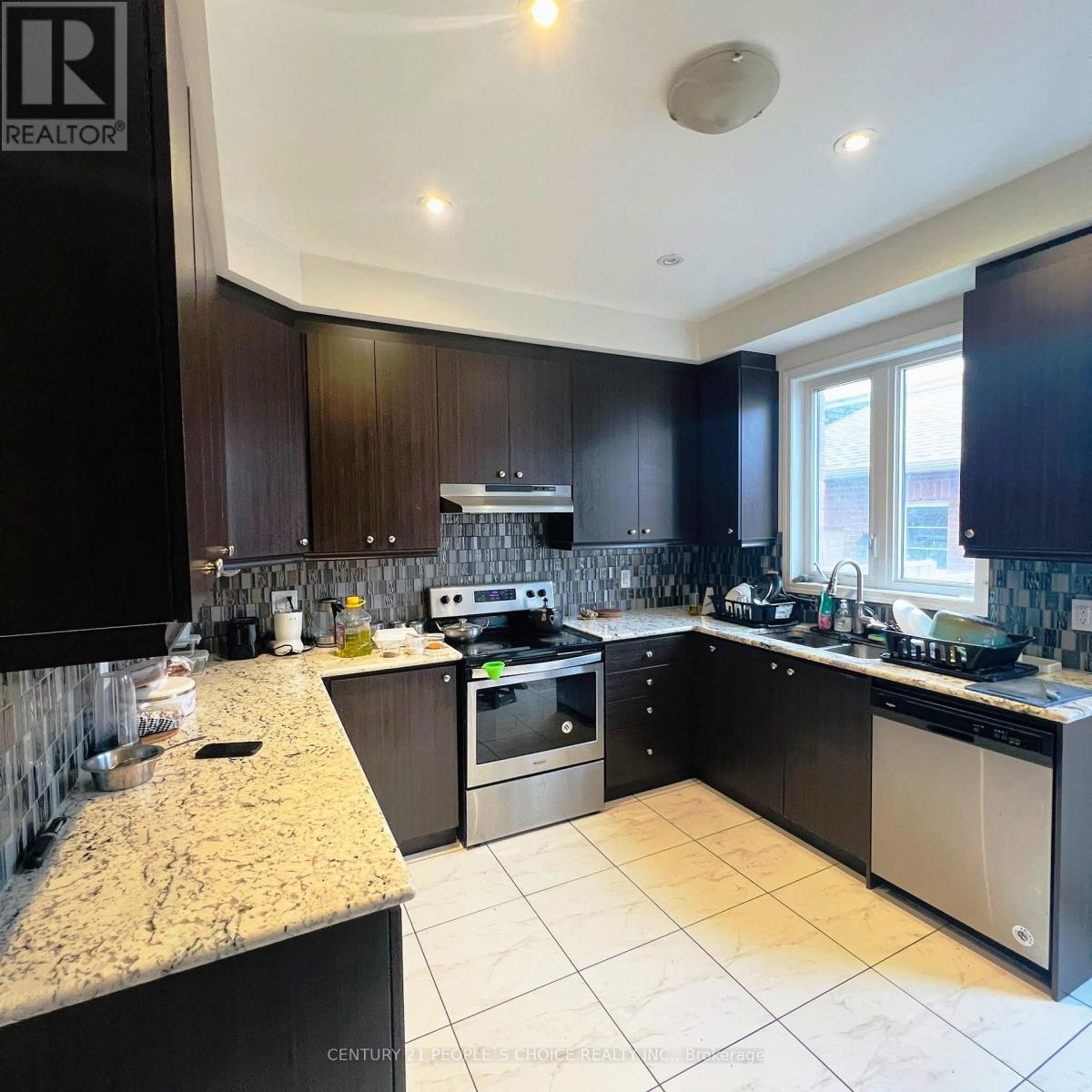 112 Cleanside Road, Toronto, Ontario  M1L 0J3 - Photo 7 - E13788112