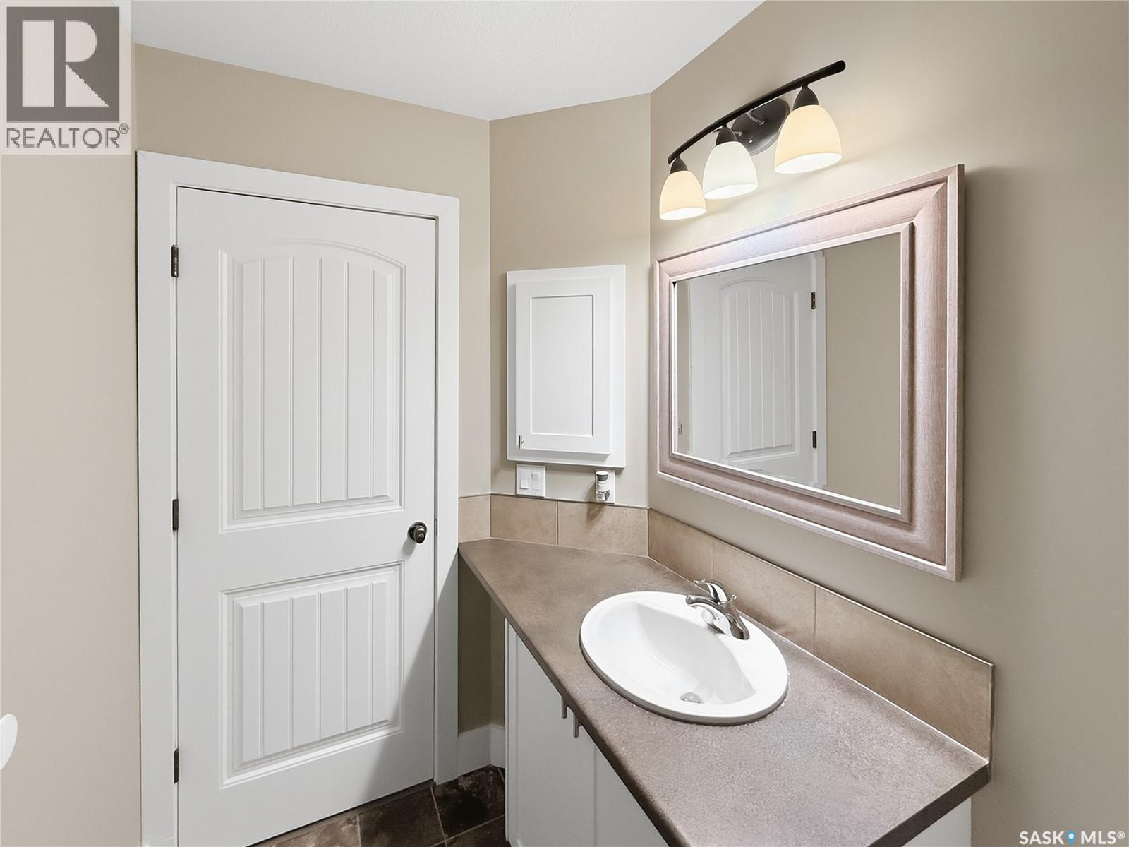 117 Valley Park Place, Swift Current, Saskatchewan  S9H 5N2 - Photo 25 - SK048485