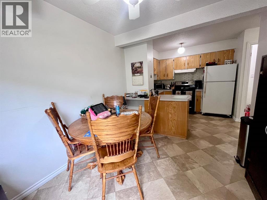 7, 110 Tamarack Avenue, Hinton, Alberta  T7V 1C5 - Photo 8 - A2345510