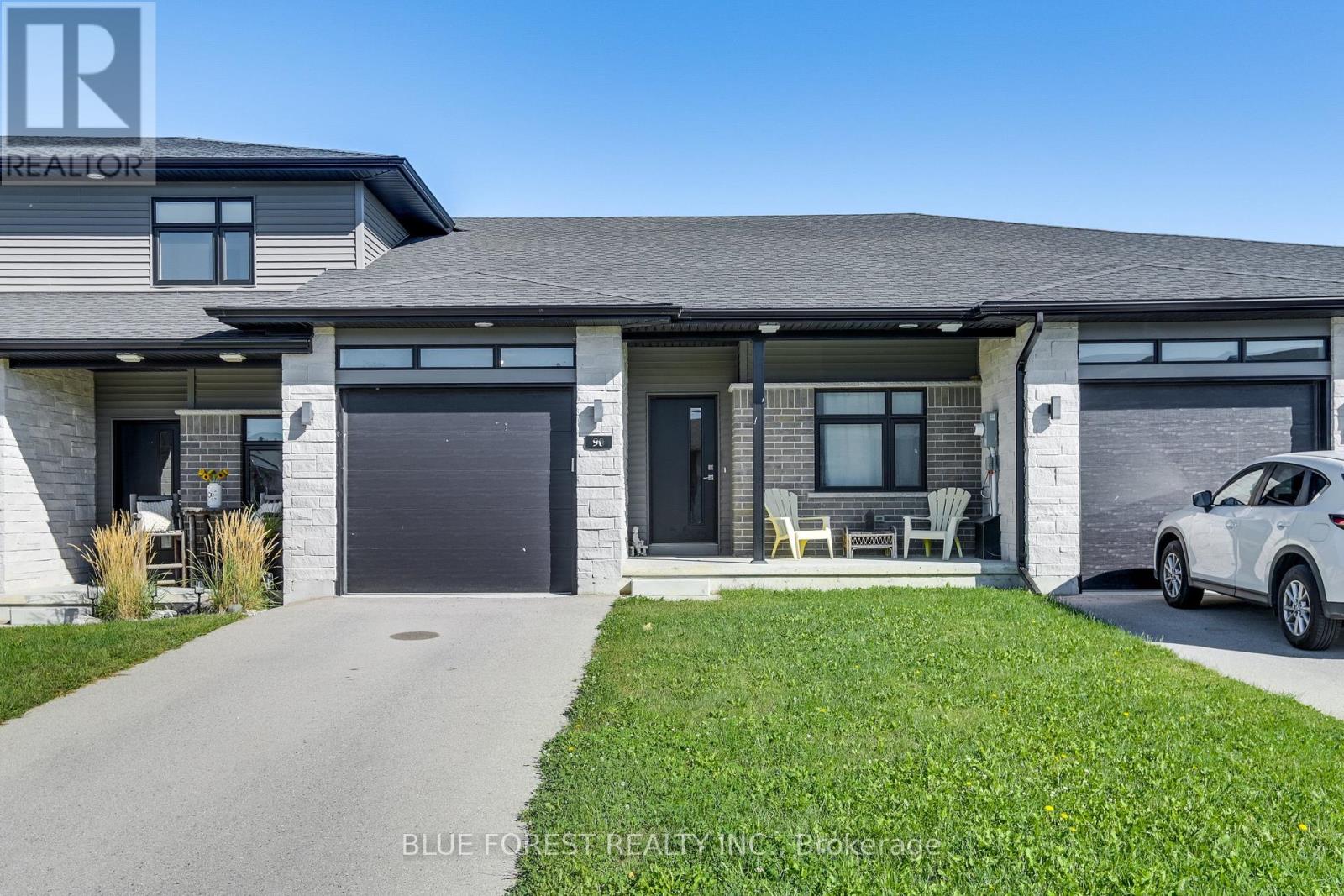 90 ROWE AVENUE, South Huron, Ontario