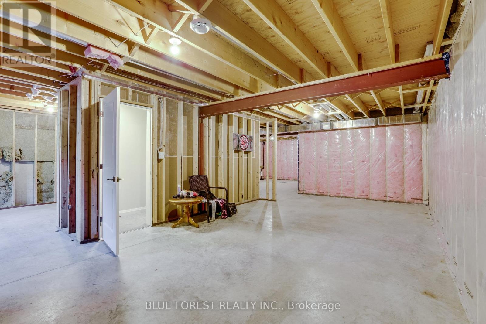 90 Rowe Avenue, South Huron, Ontario  N0M 1S1 - Photo 12 - X13788540