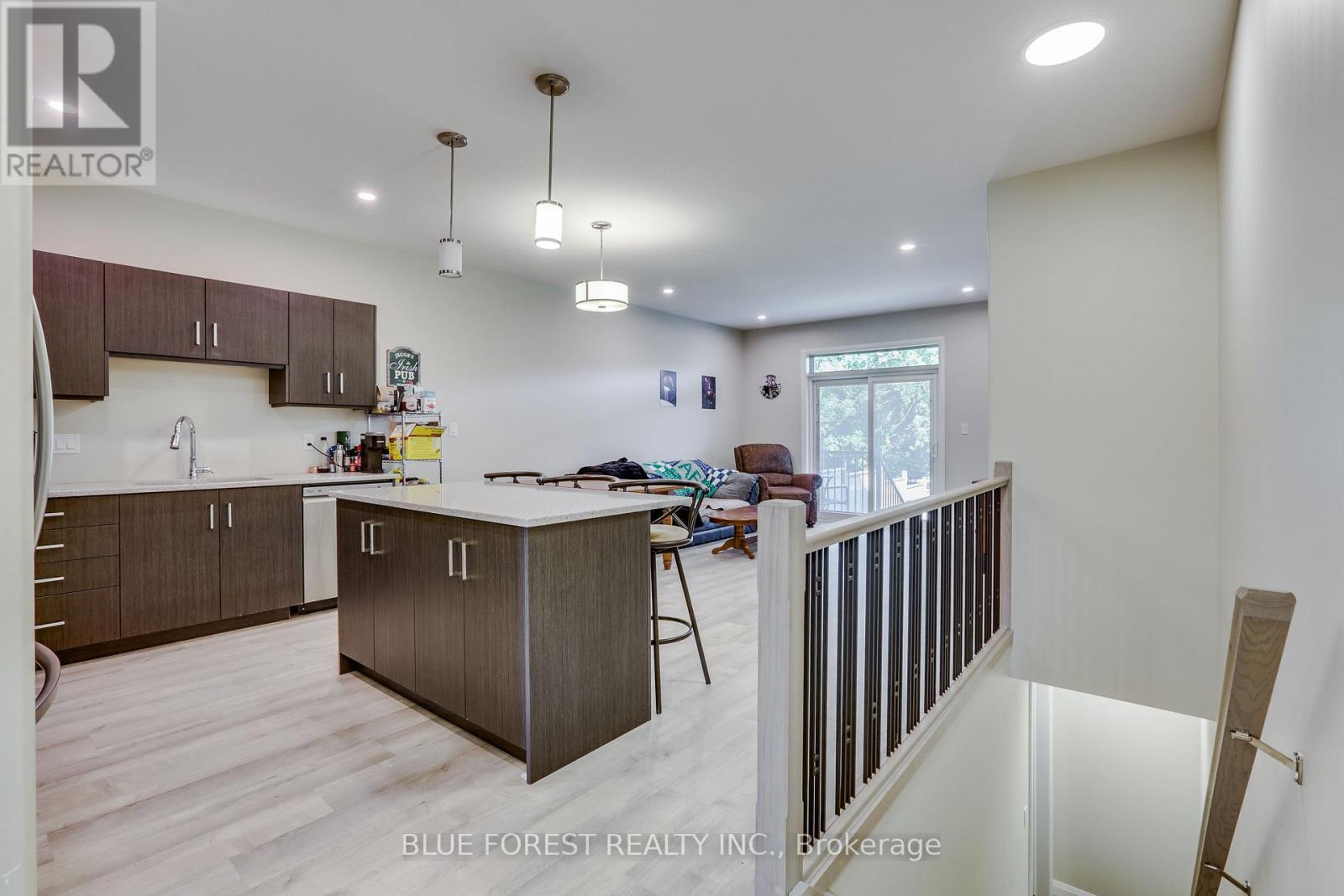 90 Rowe Avenue, South Huron, Ontario  N0M 1S1 - Photo 5 - X13788540