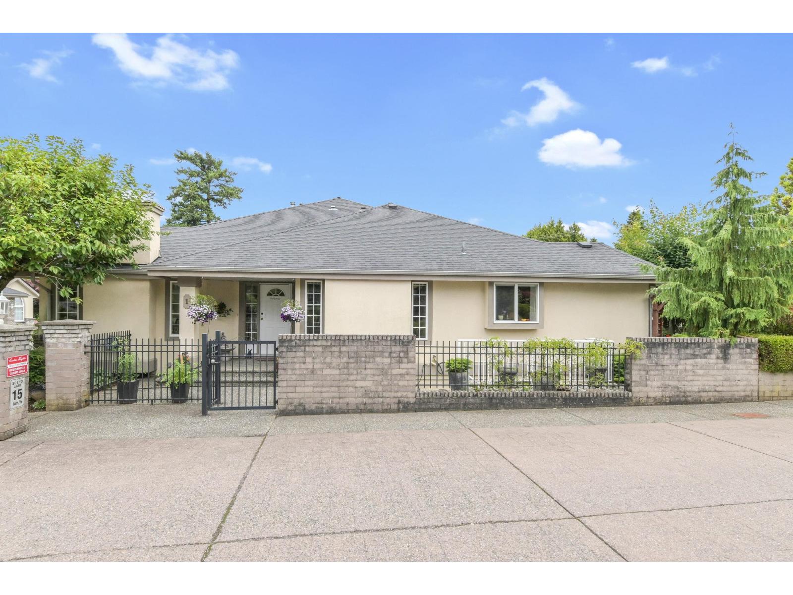 1 32777 Chilcotin Drive, Abbotsford, British Columbia  V2T 5W4 - Photo 2 - R3165119