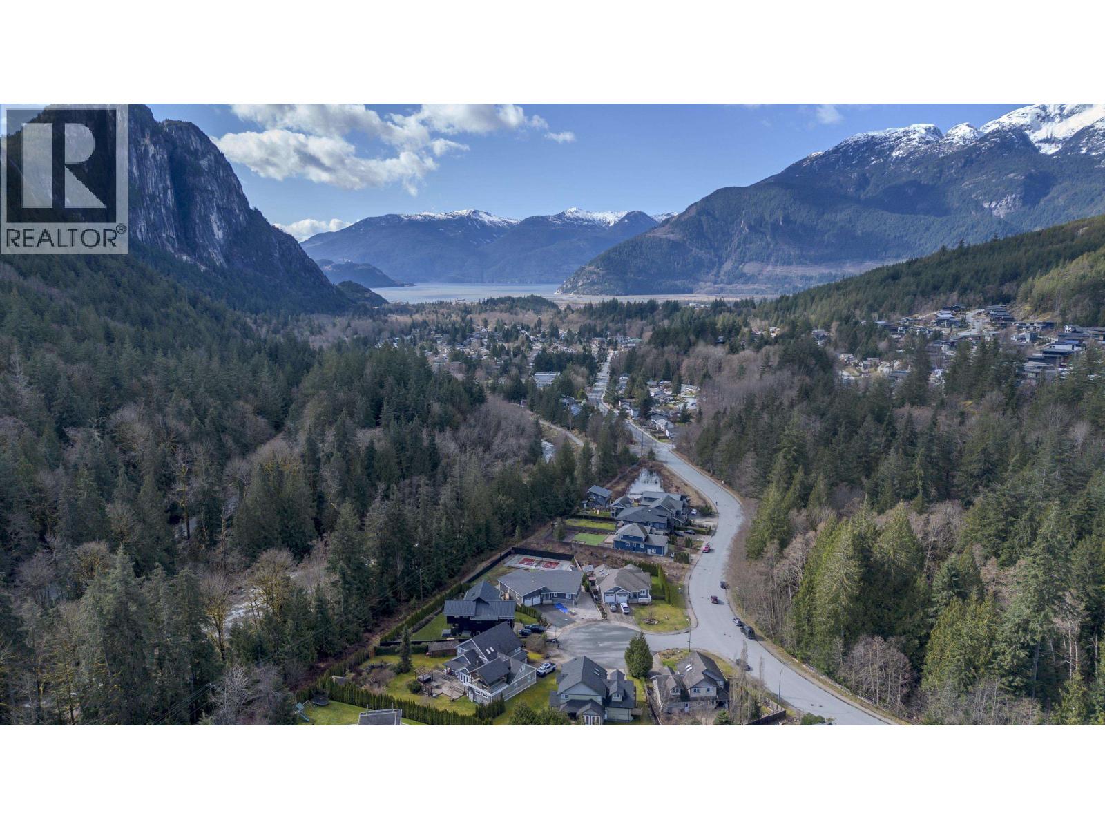 1003 Ash Place, Squamish, British Columbia  V8B 0W2 - Photo 29 - R3165957