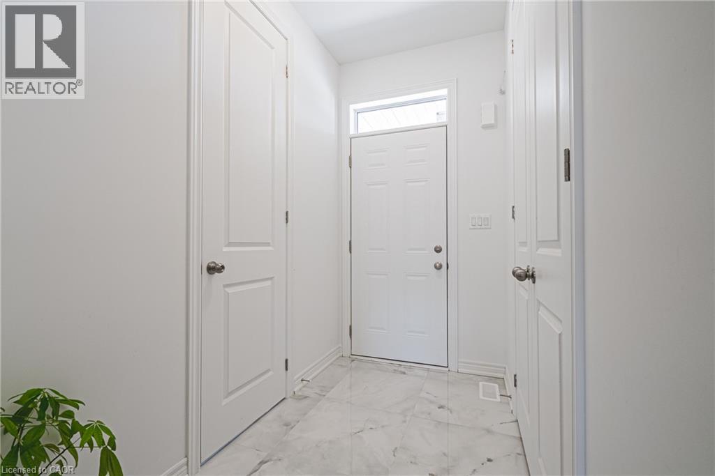 11 Davinci Boulevard, Hamilton, Ontario  L9B 1B7 - Photo 4 - 40863515