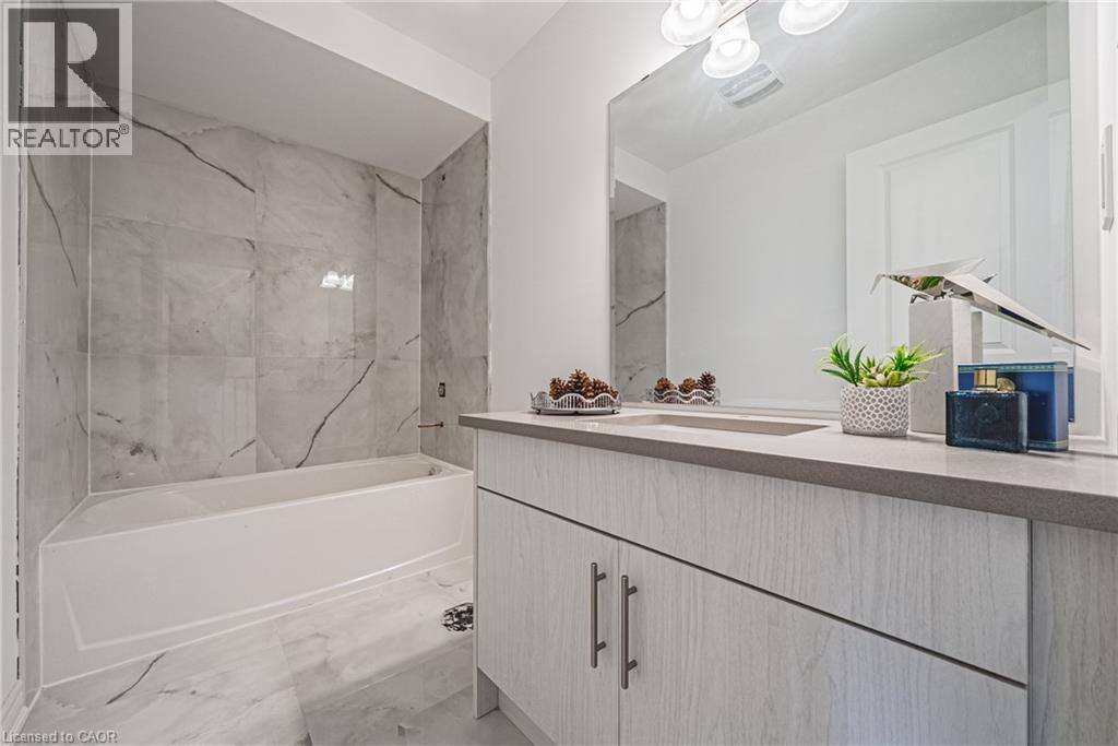 11 Davinci Boulevard, Hamilton, Ontario  L9B 1B7 - Photo 24 - 40863515