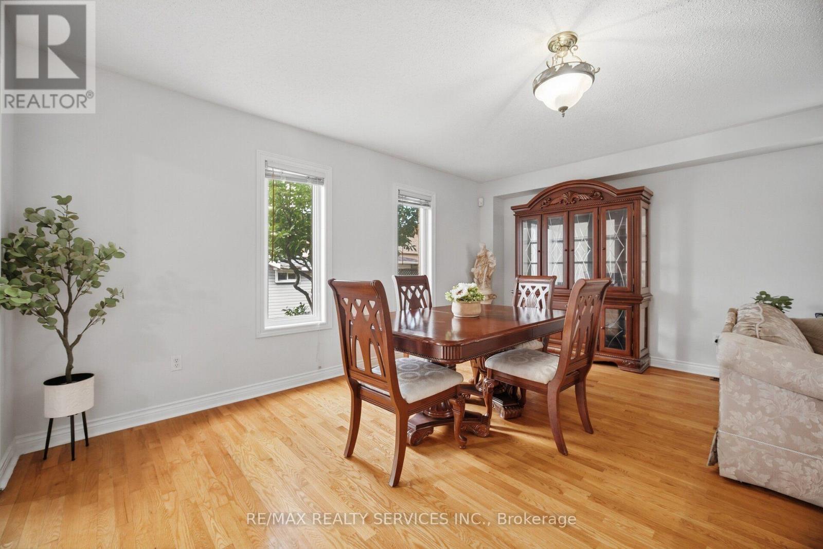 30 Maple Beach Crescent, Brampton, Ontario  L7A 2T8 - Photo 12 - W13788548