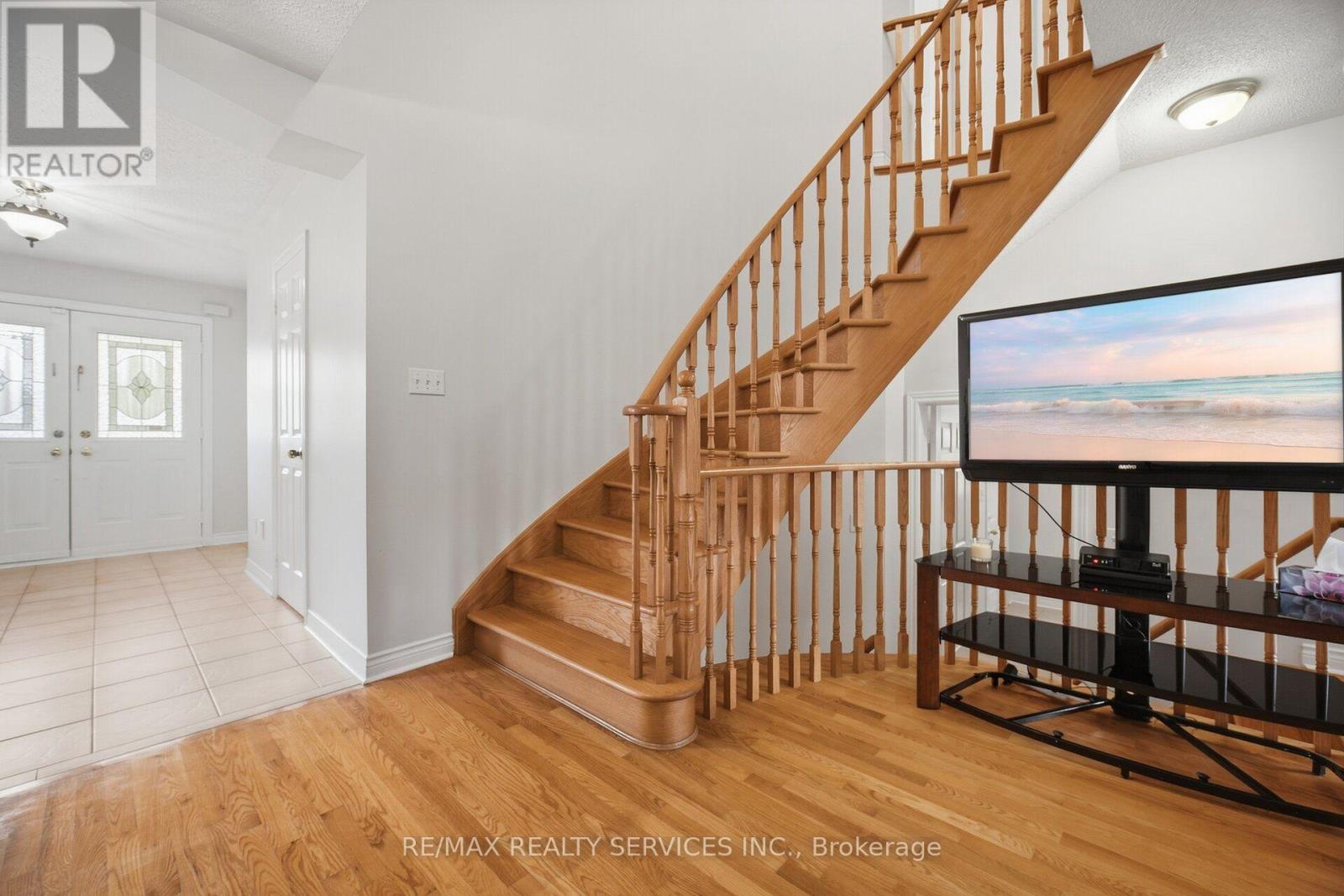 30 Maple Beach Crescent, Brampton, Ontario  L7A 2T8 - Photo 23 - W13788548