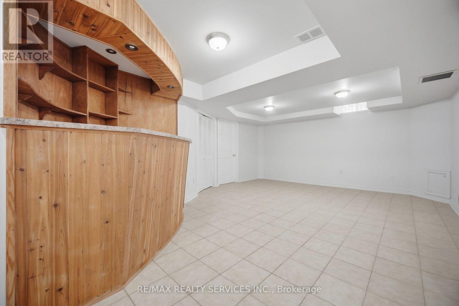 30 Maple Beach Crescent, Brampton, Ontario  L7A 2T8 - Photo 35 - W13788548