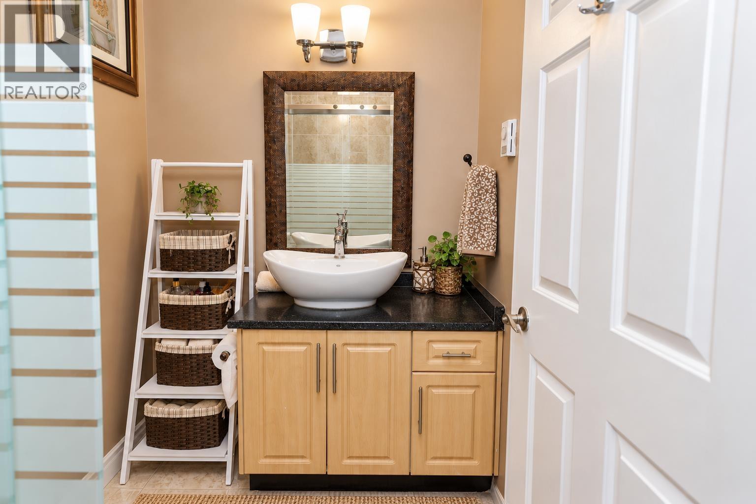 406 1215 Lansdowne Drive, Coquitlam, British Columbia  V3E 2P2 - Photo 21 - R3165847