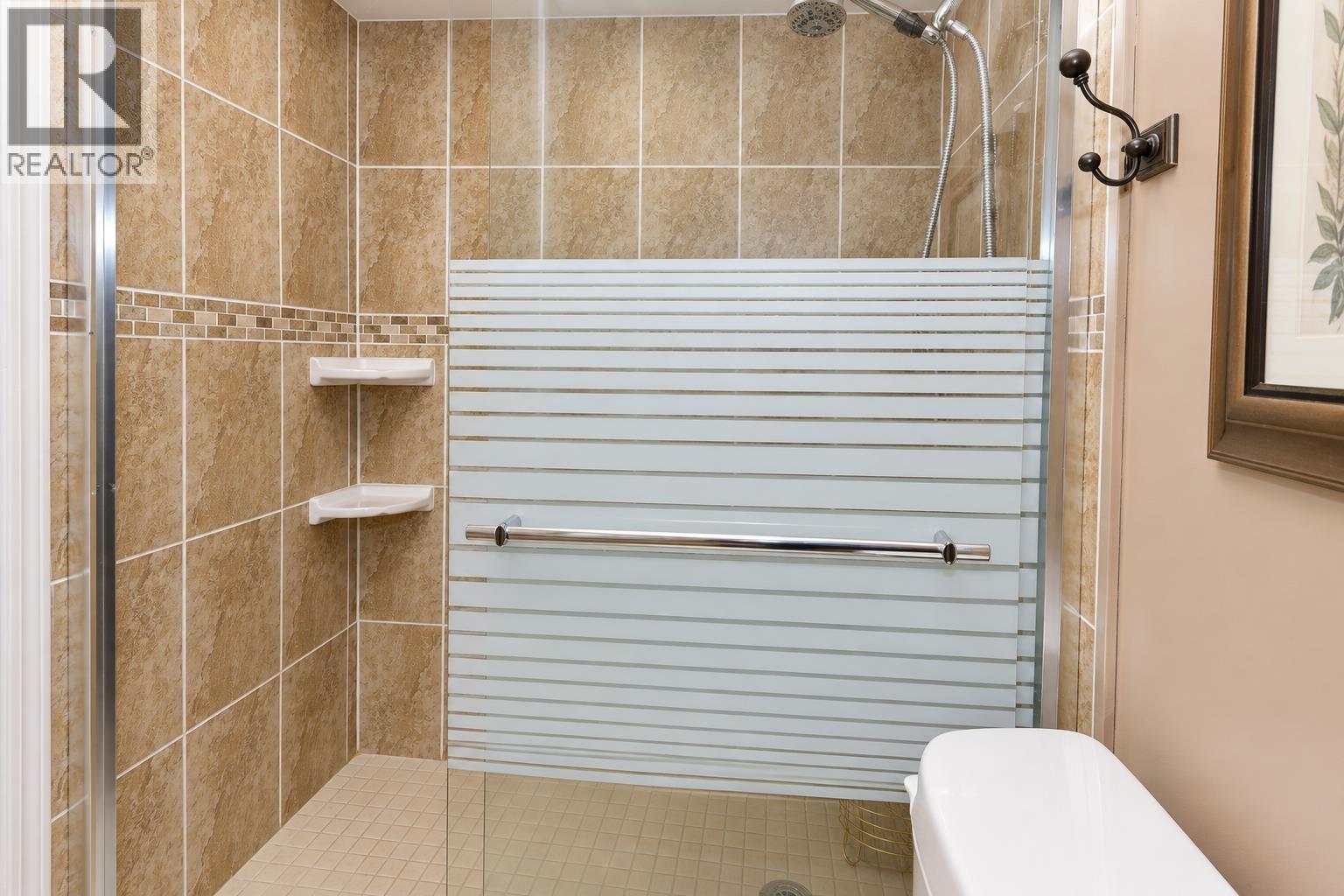 406 1215 Lansdowne Drive, Coquitlam, British Columbia  V3E 2P2 - Photo 22 - R3165847