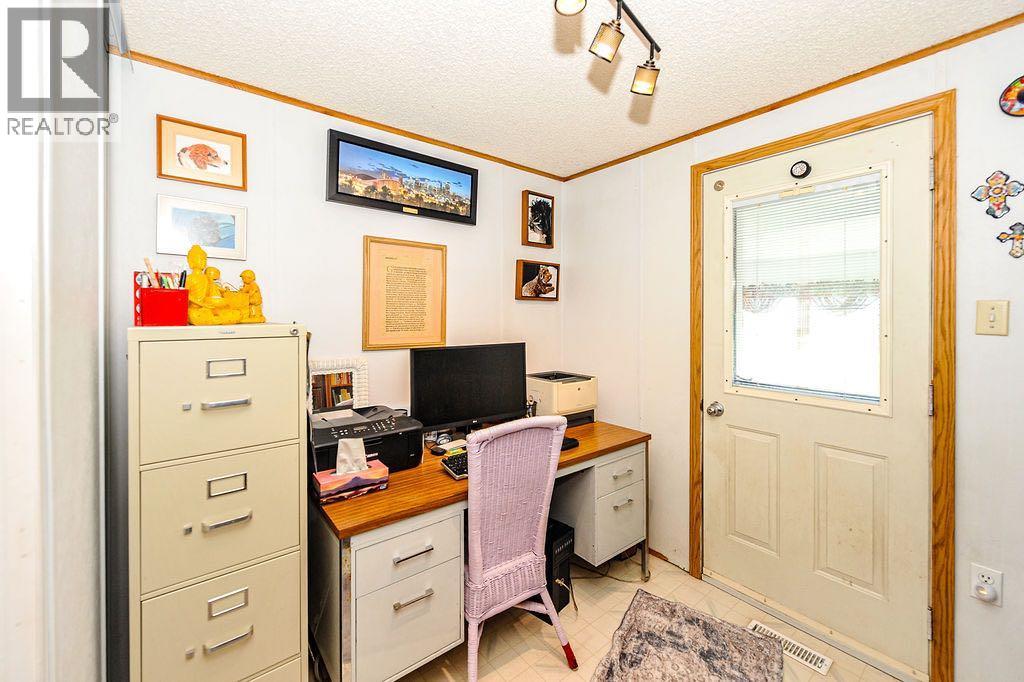 111 1 Street E, Round Hill, Alberta  T0B 3Z0 - Photo 25 - A2343819