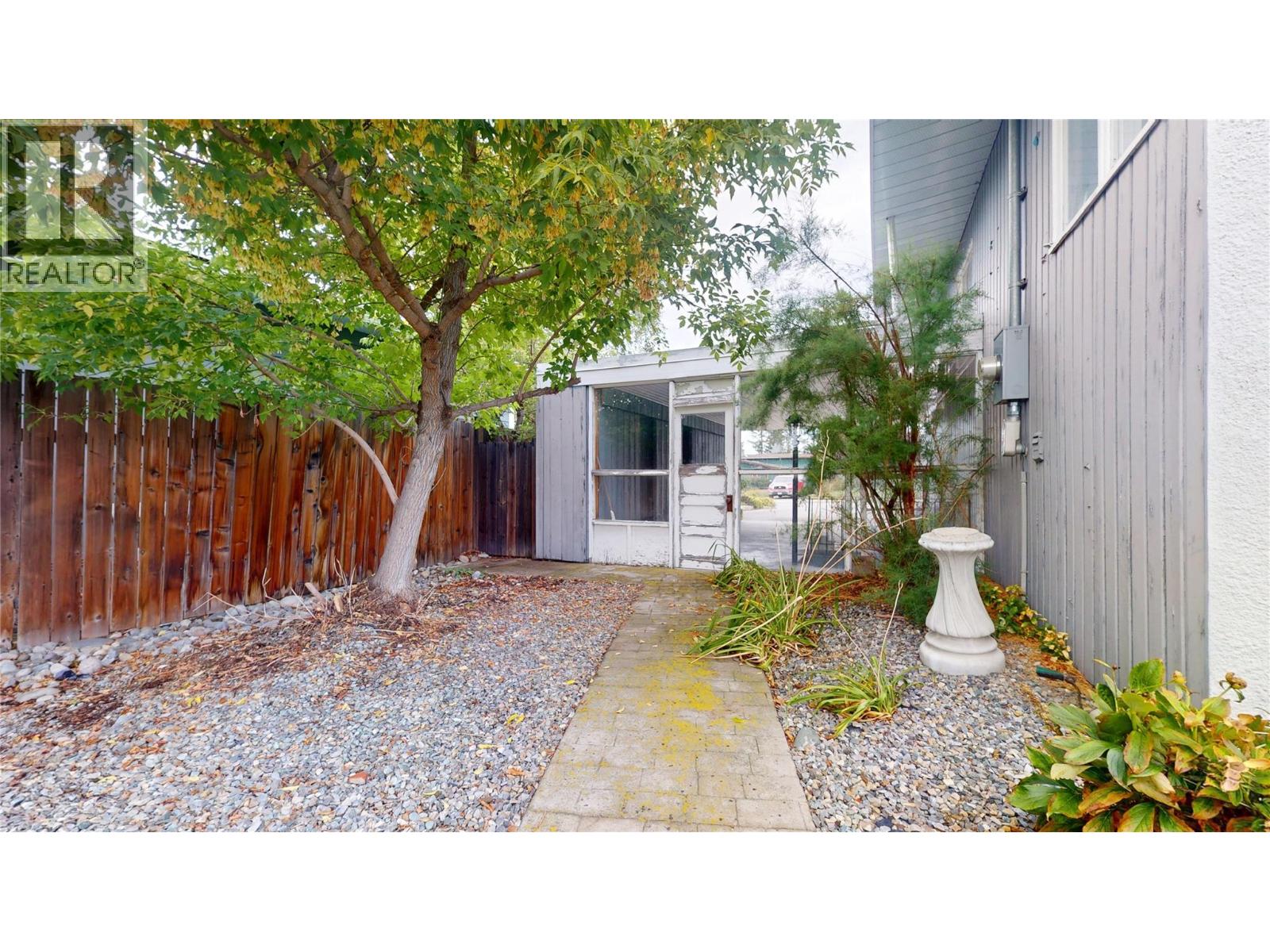 913 9th Street S photo 35