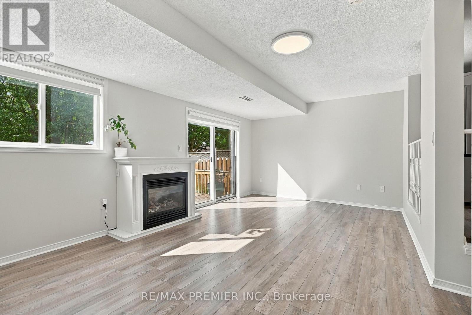 54 Hersey Crescent N, Barrie, Ontario  L4N 8R2 - Photo 15 - S13788562