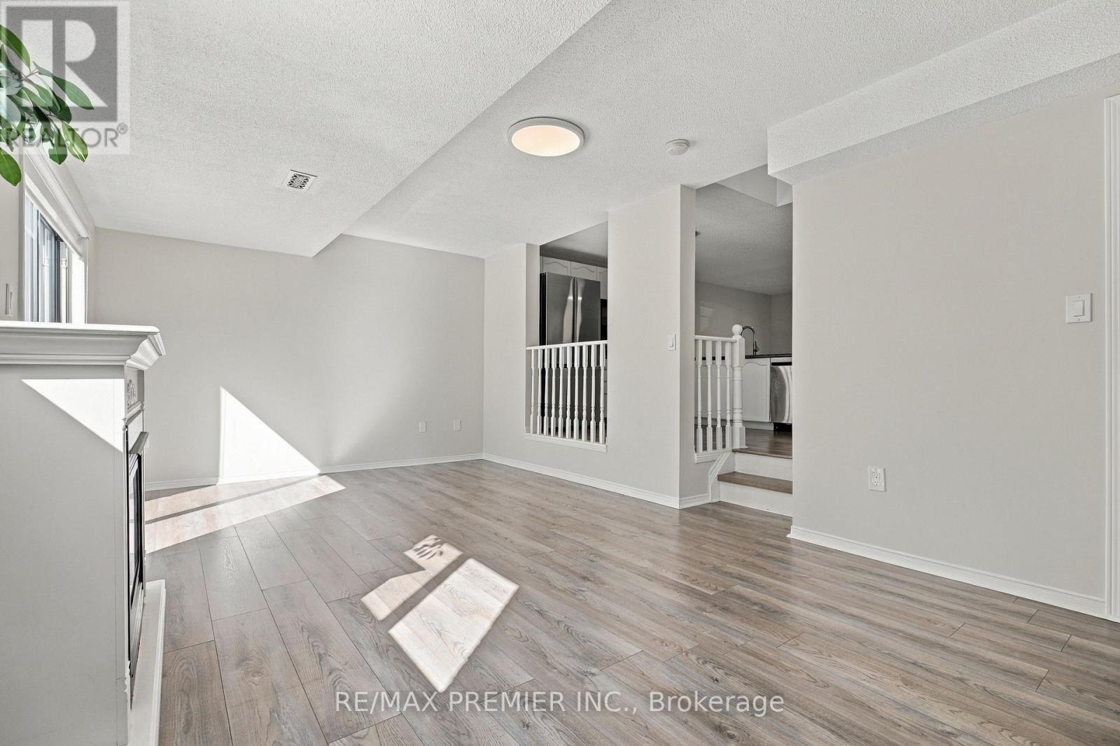 54 Hersey Crescent N, Barrie, Ontario  L4N 8R2 - Photo 17 - S13788562