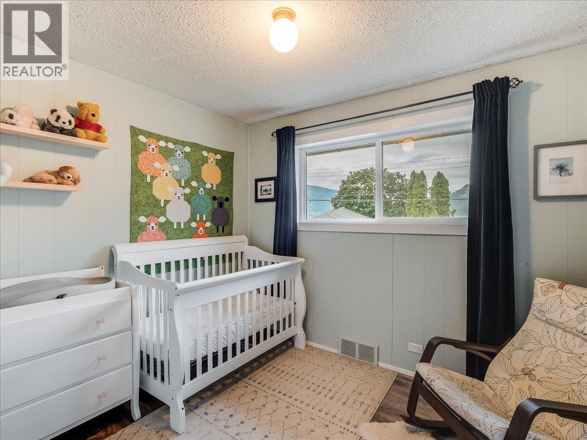 622 Eighth Street, Nelson, British Columbia  V1L 3A7 - Photo 22 - 10400934