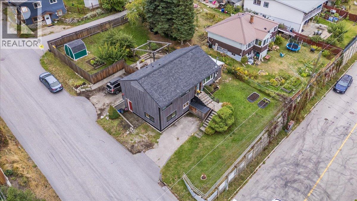 622 Eighth Street, Nelson, British Columbia  V1L 3A7 - Photo 38 - 10400934