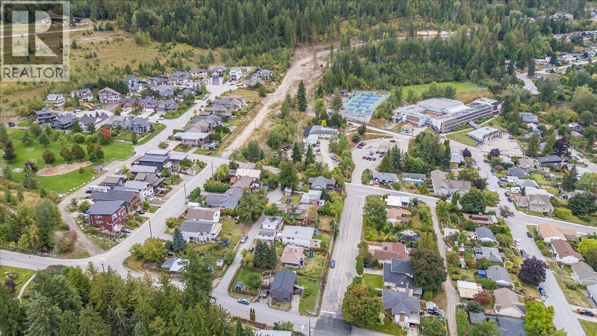 622 Eighth Street, Nelson, British Columbia  V1L 3A7 - Photo 46 - 10400934
