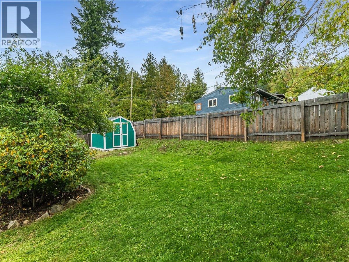 622 Eighth Street, Nelson, British Columbia  V1L 3A7 - Photo 50 - 10400934