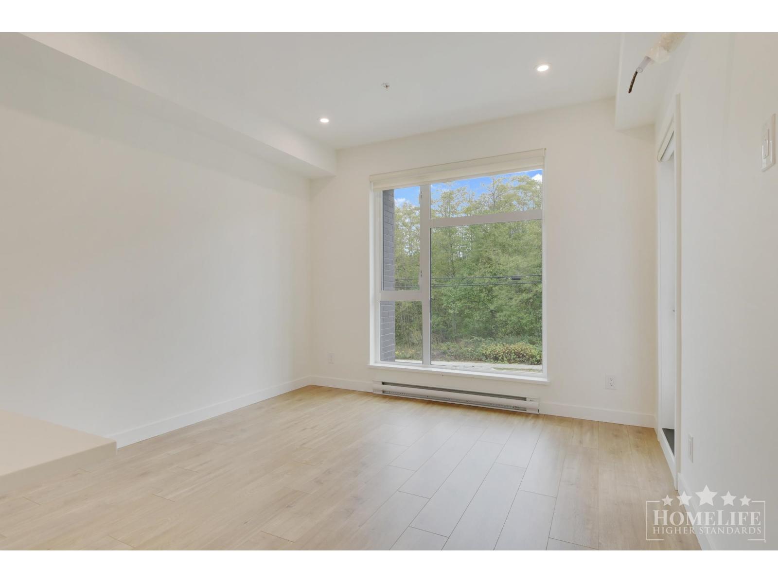 207 14398 60 Avenue, Surrey, British Columbia  V3X 2N5 - Photo 3 - R3166020