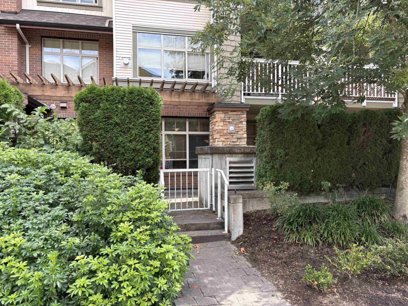 101 6500 194 Street, Surrey, British Columbia  V4N 5X4 - Photo 1 - R3165365