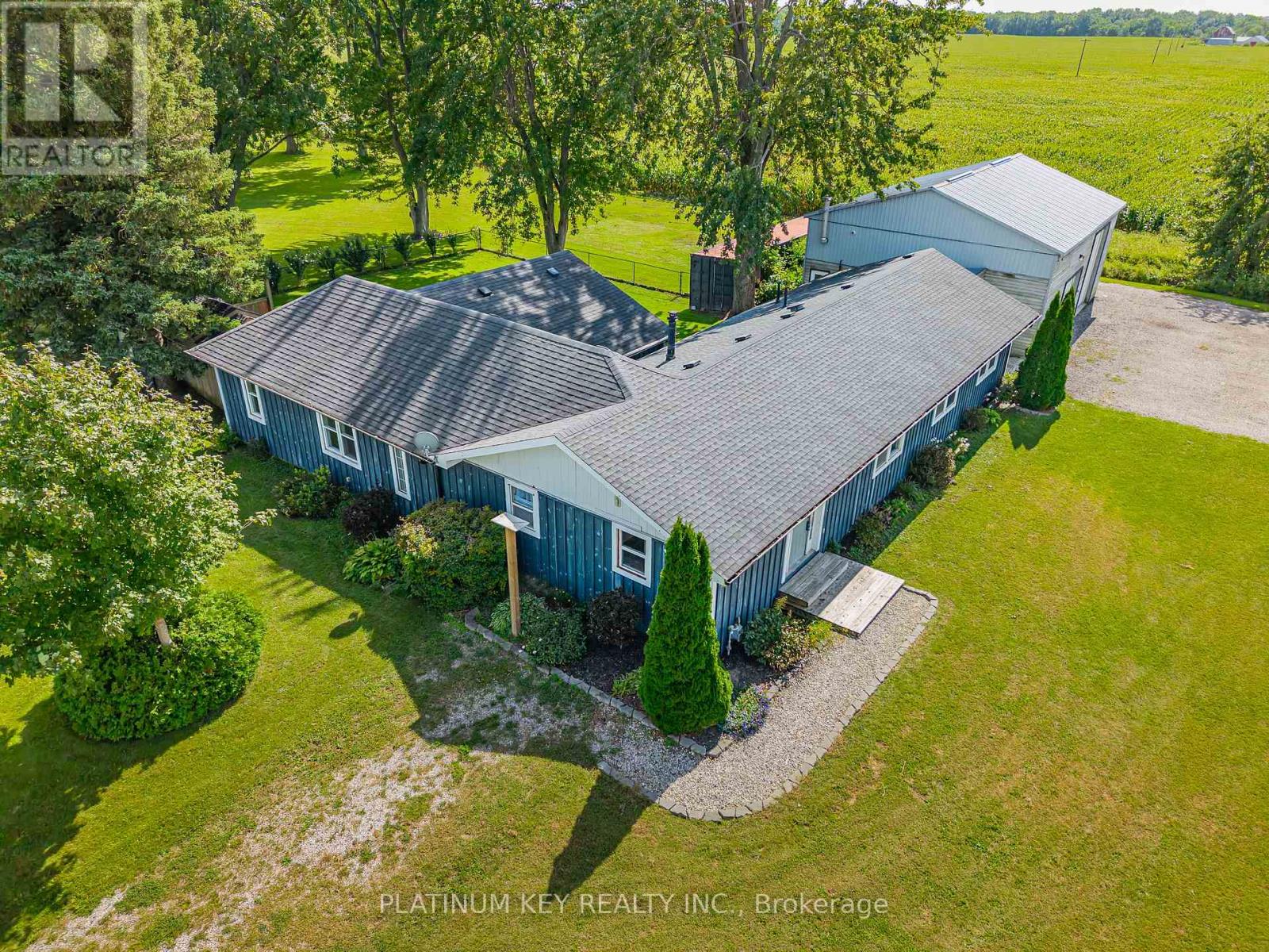 2731 LONGWOODS ROAD, Southwest Middlesex, Ontario