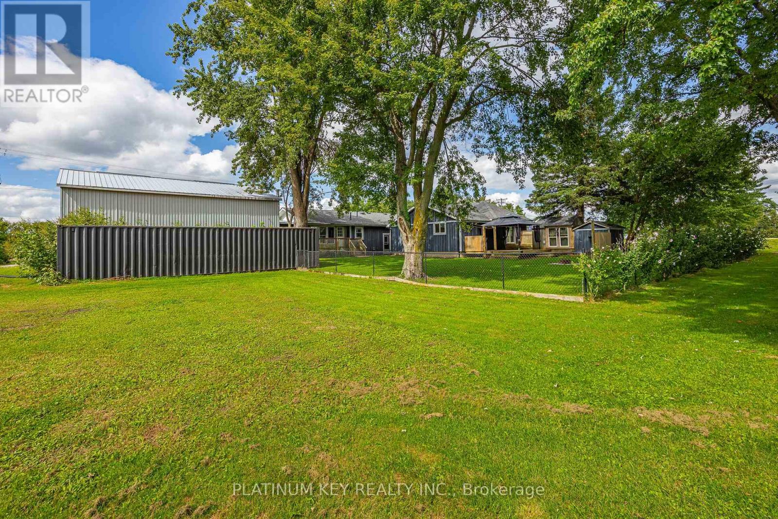 2731 Longwoods Road, Southwest Middlesex, Ontario  N0L 2N0 - Photo 10 - X13788660