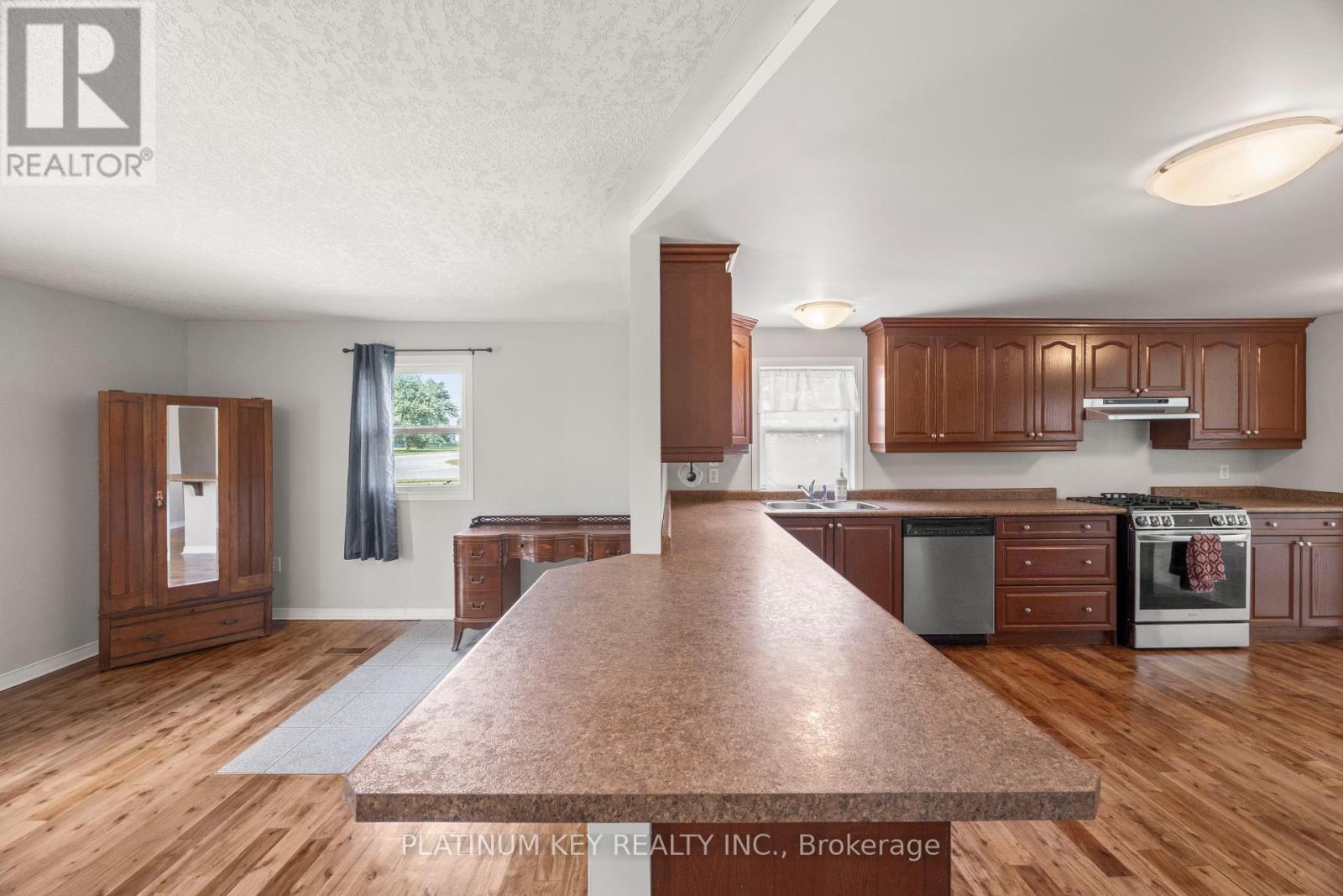2731 Longwoods Road, Southwest Middlesex, Ontario  N0L 2N0 - Photo 23 - X13788660