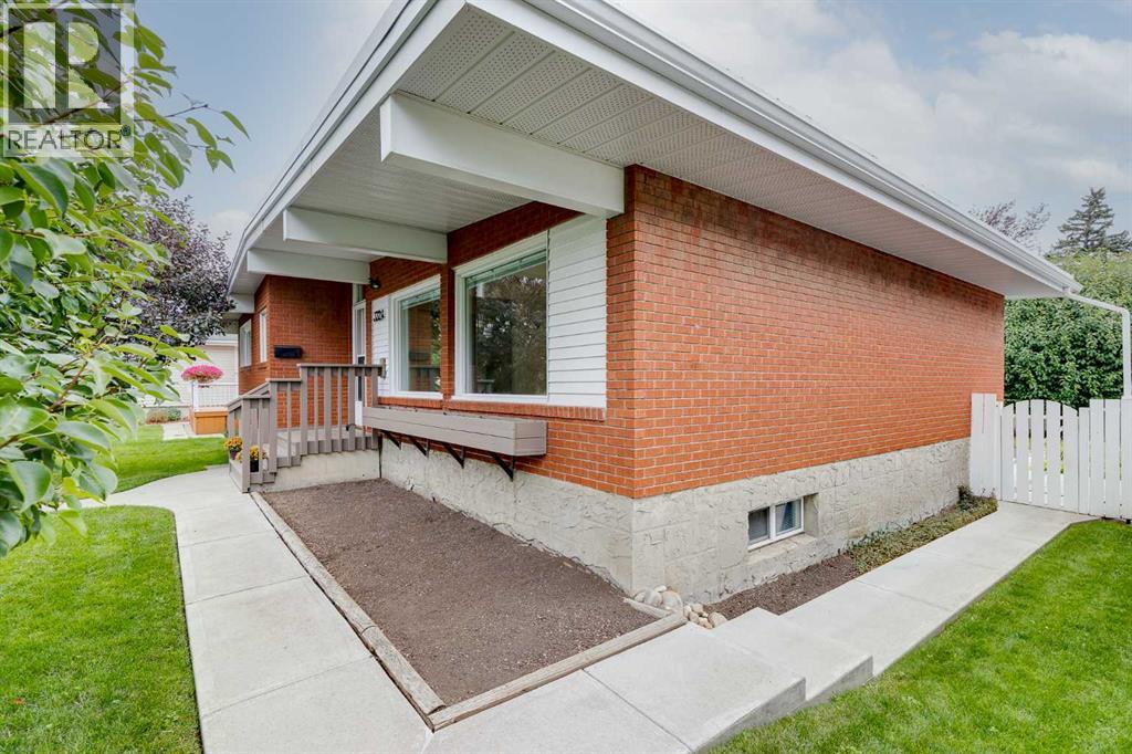 3324 Copithorne Road Nw, Calgary, Alberta  T2L 0L3 - Photo 38 - A2341927